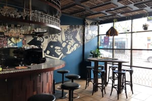 Littlefoot - Popular Bar & Live Music Venue