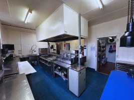 Profitable Iconic FHGC Bischoff 15 Room Hotel Waratah Tas $1mill+ T/O Growth Potential 10% ROI