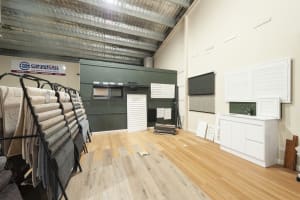 LEASEHOLD - Yarra Flooring & Blinds, Yarrawonga VIC - 1P0538