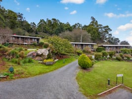 FHGC Tasmanian Accommodation Exceptional Presentation Spectacular Views 6 Cabins 2 Houses 2 Titles