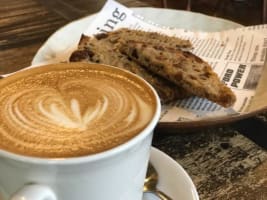 Highly Profitable North Shore Café  Loyal Customers & Prime Location