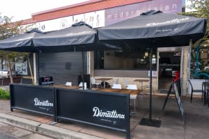 TAKEAWAY & CAFÉ