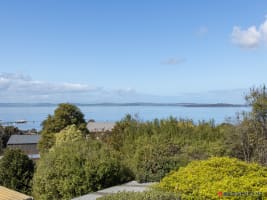 Luna Blu – The Ultimate Sea-Change with Income in Rhyll