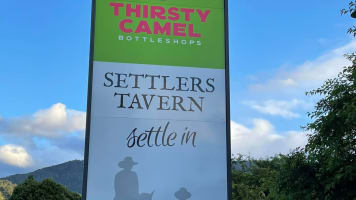 Settlers Tavern – Leasehold Opportunity including drive-through bottle shop