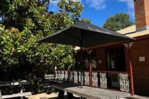 UNDER OFFER - Court House Hotel, Jamieson