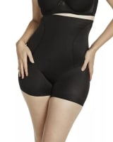 Dive into the glam world of fashion & lingerie? It's all yours for the taking!