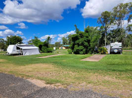 REGIONAL CARAVAN PARK LEASE OPPORTUNITY | Resort Brokers ID : LH009114