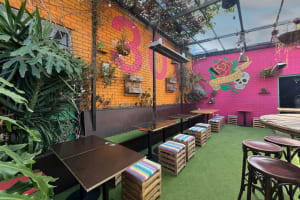Littlefoot - Popular Bar & Live Music Venue