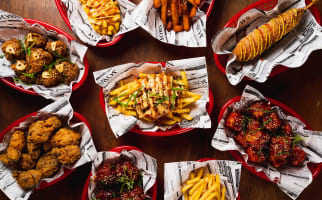 Busy Fried Chicken and Restaurant for sale *Great Set-up* *Excellent Exposure* [2501041]