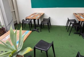 Chattels Sale - Takeaway/Restaurant opportunity in Elwood! (Our Ref: V2082)