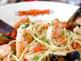 PIZZA RESTAURANT - 6 NIGHTS - TAKING $25,000 PW.  CHEAP RENT $990PW.  STRONG, STABLE, LONG ESTABL...