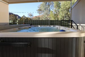 Property with 2 Residences & 2 Galleries on 6.5 acres