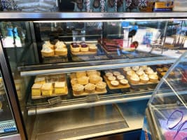 UNDER OFFER - The Iconic Red Hill Cafe & Wine Bar