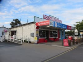 Burnett Heads Post and News (SP2522)