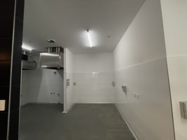 BlossomBite Creations of Bespoke Cakes and Desserts