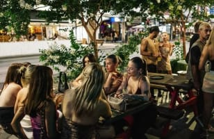 URGENT - PRIME CHAPEL STREET BAR OPPORTUNITY