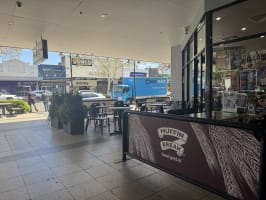 UNDER OFFER - Muffin Break, Wagga Wagga NSW - 1P0547