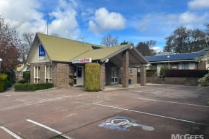 Ehcptnzepb5oawrquqwu