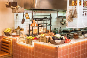 A1 CLASS RESTAURANT WITH INTERNATIONAL RECOGNITION