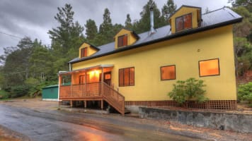 West Coast Holiday Home 4 1/2 * Acommodation or Family Home