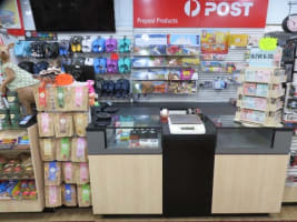 Burnett Heads Post and News (SP2522)