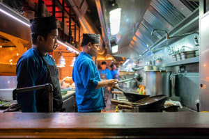 Busy Asian Restaurant *Huge cash flow* Bargain* [2310114]
