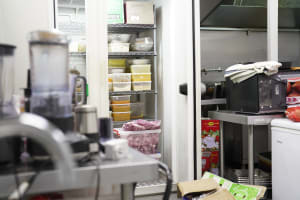 Indonesian & Malaysian Food in Busy Shopping Centre Location