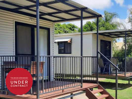 QUEENSLAND COASTAL CARAVAN PARK - 1066CPF