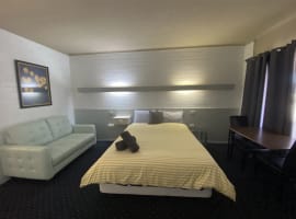 12-Room Leasehold Motel Offering Strong Profits, a 30-Year Lease & Lifestyle Opportunity