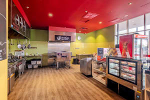 High-Traffic Shopping Centre Pizzeria – Strong Sales, Fully Fitted Out