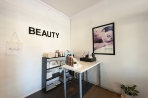 LEASEHOLD - Tocumwal Skin and Body, NSW - 1P0519