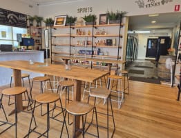 Coastal Wine Bar & Liquor Store Opportunity  Bayside Melbourne