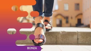 35652 Successful Footwear Retailer - Strong Local & Visitor Trade