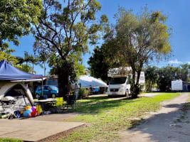 Far North Queensland Coastal Tropical Caravan Tourist Park - 896CPF