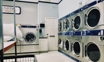 Premium Beachside Laundromat – Brand New Speed Queen Machines & Huge Depreciation Benefits [2607221]