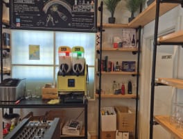 Coastal Wine Bar & Liquor Store Opportunity  Bayside Melbourne