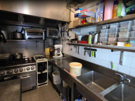 [ABS-100] LE CAFE FLO French cuisine cafe in Thornbury for sale