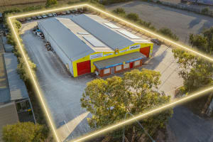 Freehold Automotive Repair Business Sale - 4303sqm of Land Included