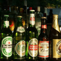 CAFE /BURGERS - BRAND NEW SHOP.   5PM- 9PM.   RENT: $850PW.   TAKING $10000PW.  2 PERSON  OPERATION