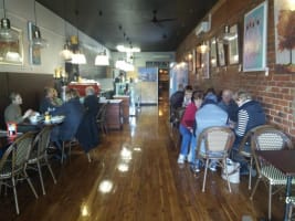 Cafe in the Heart of the Sun Country Playground