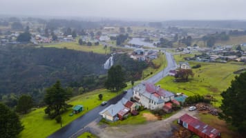 Profitable Iconic FHGC Bischoff 15 Room Hotel Waratah Tas $1mill+ T/O Growth Potential 10% ROI
