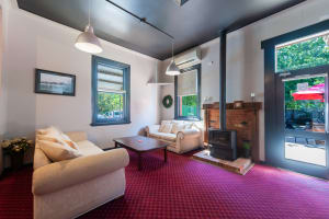 LEASEHOLD - Railway Hotel, Wangaratta VIC - 1P0577