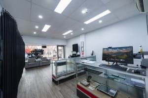 LEASEHOLD - Twin City Tattoo & Body Piercing, Wodonga VIC - 1P0522