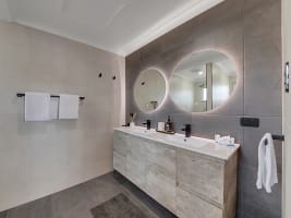LEASEHOLD MOTEL OPPORTUNITY - BILOELA, QLD - 2702ML