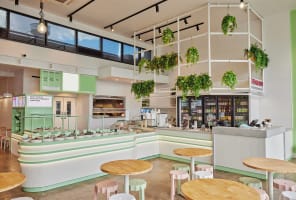Iconic Seafood / Burger / Yoghurt & Gelato Restaurant