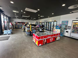 Futr9dsimuz86hdqnsan