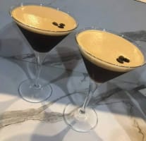 AUTHENTIC ITALIAN PIZZERIA - Local Gem with Lifestyle Hours & Low Rent!