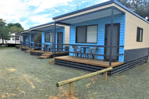 LEASEHOLD - BIG 4 Cabin Park Hay, NSW - 1P0183