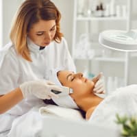 Queensland Beauty RTO. Funding, WIP, long reg & Training Facility (REF:1582)