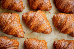 Established Two-Decade Old Bakery, Consistent Weekly Sales, Repeat Customer Base